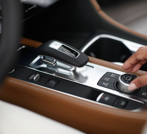 2023 INFINITI QX60 Key Features - Wireless Apple CarPlay® integration | Bob Johnson INFINITI in Rochester NY